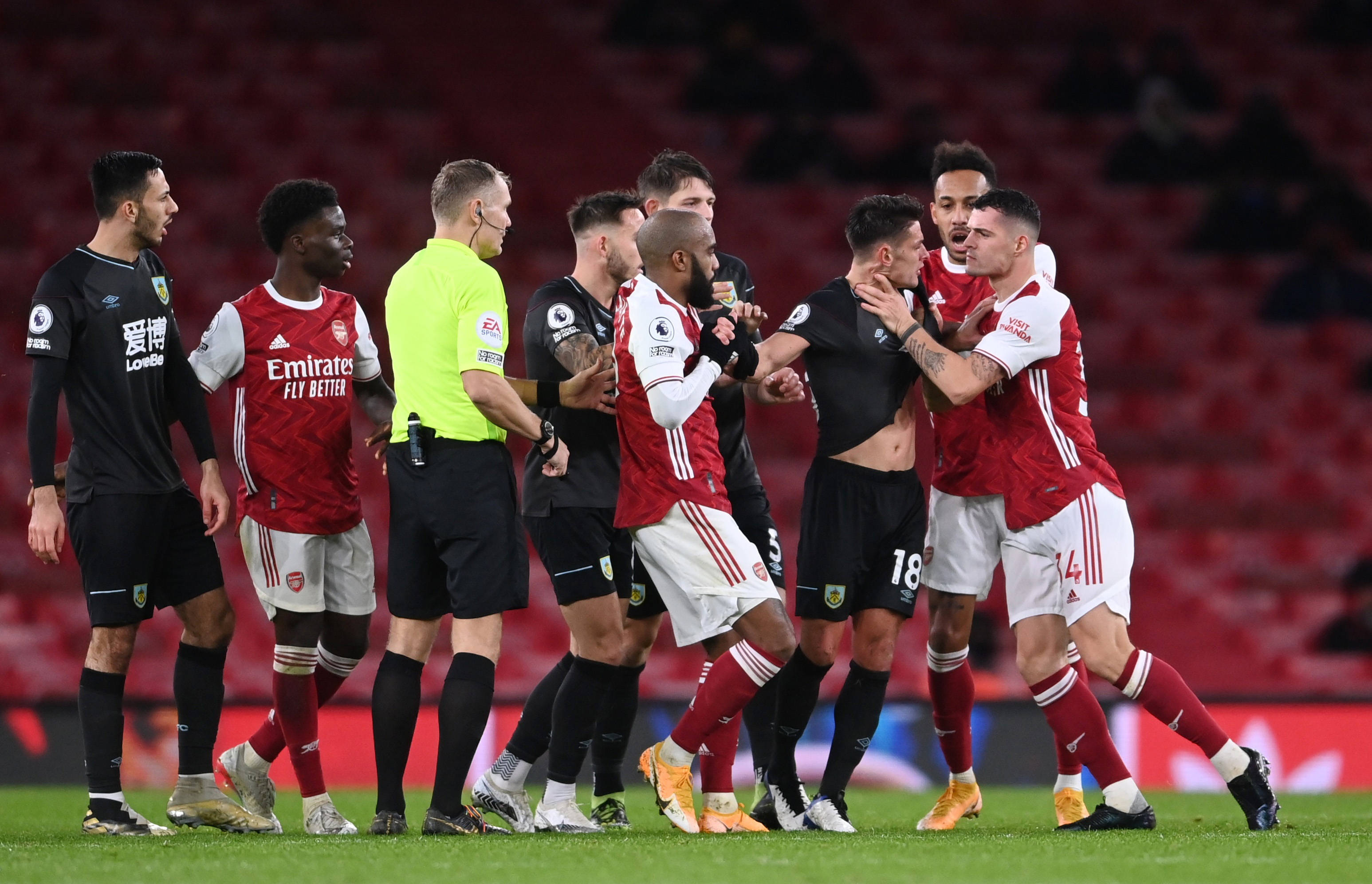 也是对球队 也是对球队