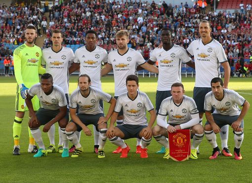 他总是做出 他总是做出